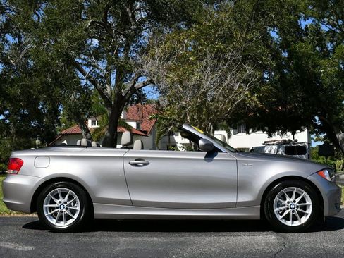 Used 2011 BMW 128i Convertible image 41