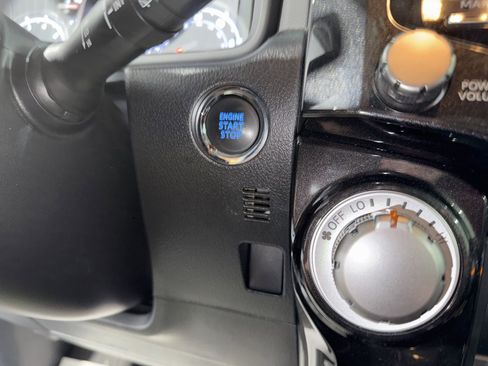 Used 2022 Toyota 4Runner TRD Off-Road Premium w/ TRD Black Wheel Package (TMS) image 28