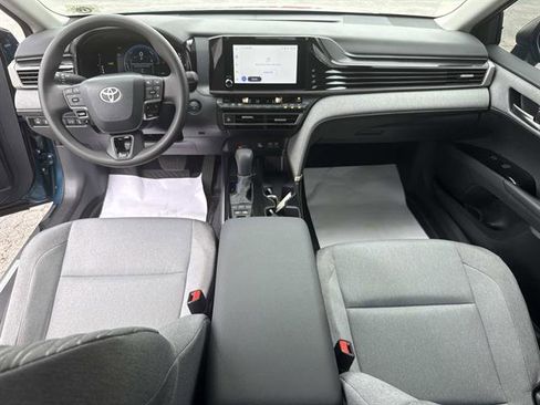 Used 2025 Toyota Camry LE w/ Convenience Package FWD image 15