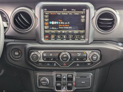 New 2023 Jeep Wrangler Unlimited w/ Sun & Screen Package AWD/4WD image 16