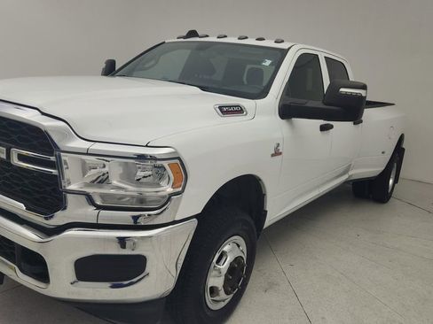 Used 2024 RAM 3500 Tradesman w/ Chrome Appearance Group image 2