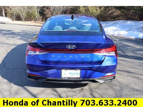 Used 2021 Hyundai Elantra SEL image 6