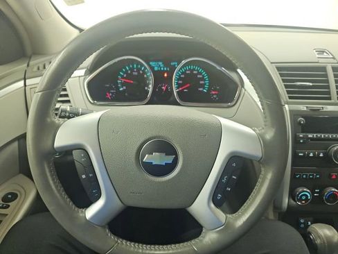 Used 2009 Chevrolet Traverse LT FWD image 21