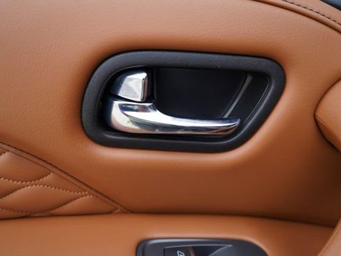 Used 2023 INFINITI QX80 Sensory w/ All-Season Package AWD/4WD image 47
