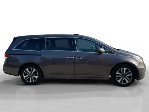 Used 2015 Honda Odyssey Touring image 6