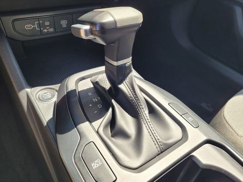 Used 2025 Kia K4 FWD image 22