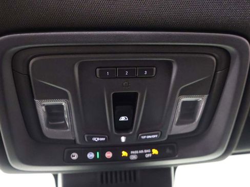 Used 2022 Chevrolet Silverado 1500 High Country w/ Technology Package AWD/4WD image 56