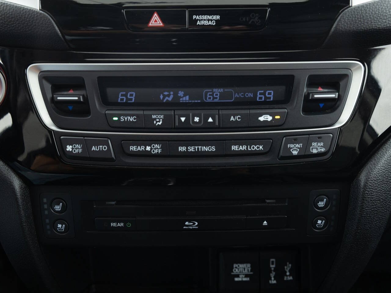 Used 2018 Honda Pilot Elite image 37