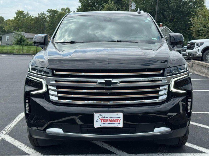 Used 2022 Chevrolet Tahoe High Country w/ Premium Package AWD/4WD image 9