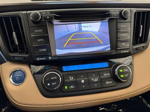 Used 2016 Toyota RAV4 XLE image 8