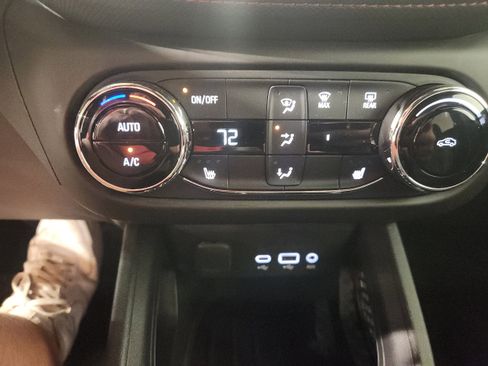 Used 2023 Chevrolet TrailBlazer RS w/ Convenience Package image 18
