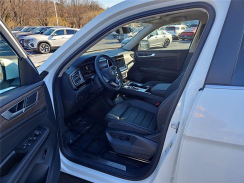 New 2026 Volkswagen Atlas SEL image 13