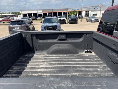 Used 2018 Chevrolet Silverado 1500 High Country image 5