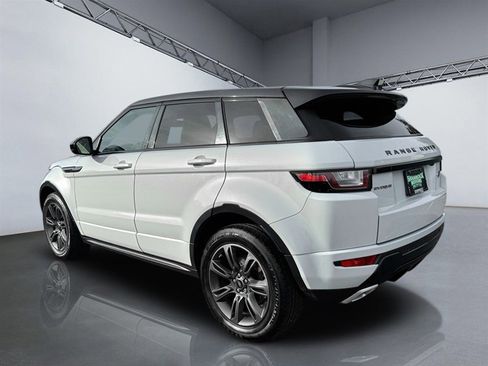 Used 2018 Land Rover Range Rover Evoque Landmark Edition image 5
