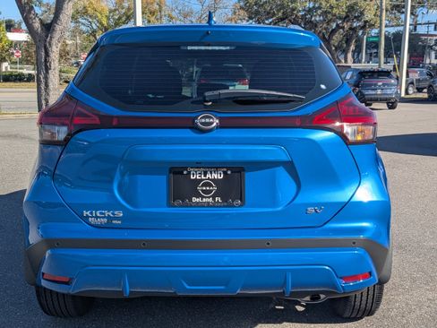 Used 2024 Nissan Kicks SV image 5
