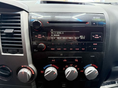 Used 2013 Toyota Tundra 4x4 Double Cab image 16