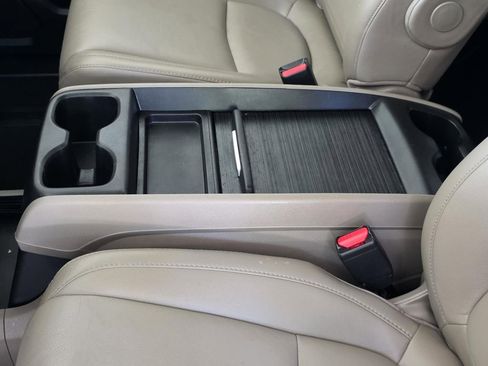 Used 2019 Honda Odyssey Touring image 9