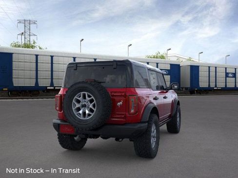 New 2025 Ford Bronco Badlands image 8