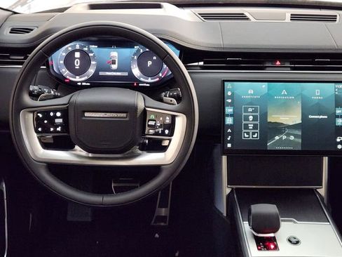 New 2025 Land Rover Range Rover SE AWD/4WD image 25