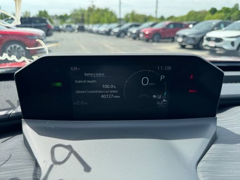 New 2026 Toyota C-HR AWD/4WD image 32