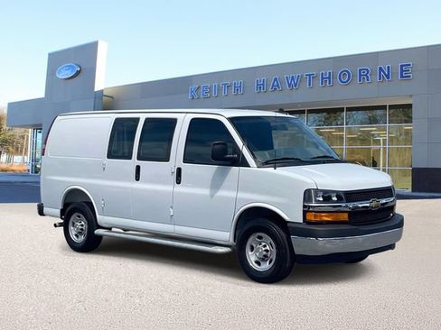 Used 2025 Chevrolet Express 2500 w/ Driver Convenience Package RWD image 1