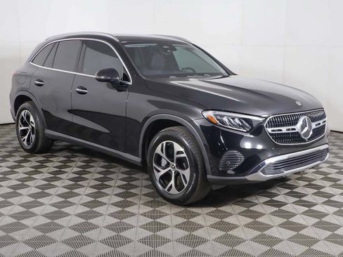 Used 2025 Mercedes-Benz GLC 350e 4MATIC image 56