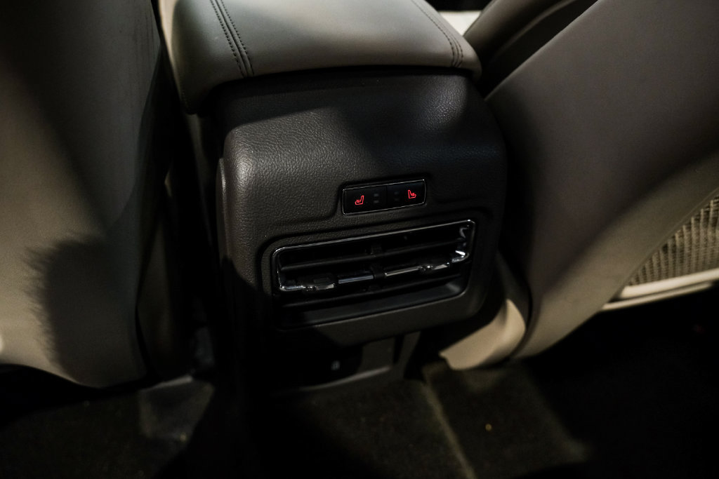 Used 2022 Lincoln Corsair AWD w/ Premium Package image 38