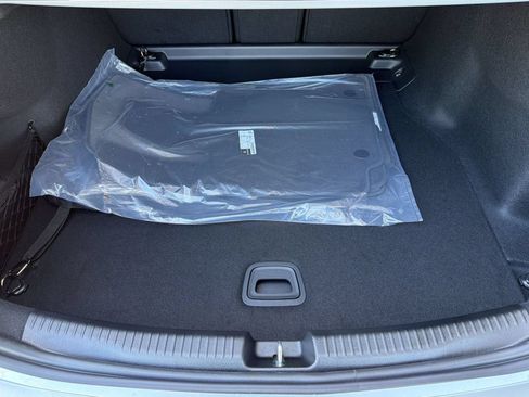 Used 2026 Mercedes-Benz C 300 Sedan image 32