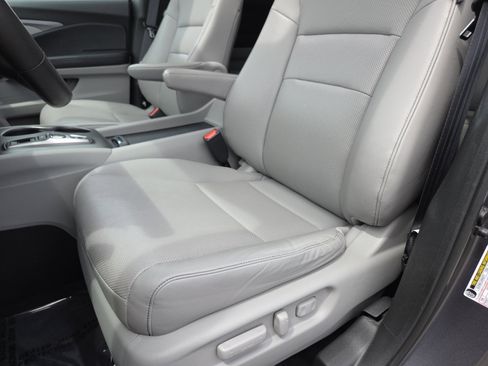 Certified 2023 Honda Ridgeline RTL image 32