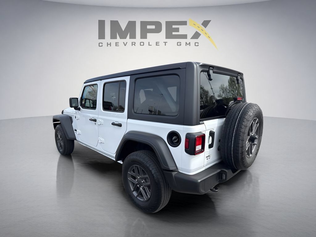 Used 2025 Jeep Wrangler Unlimited Sport AWD/4WD image 3