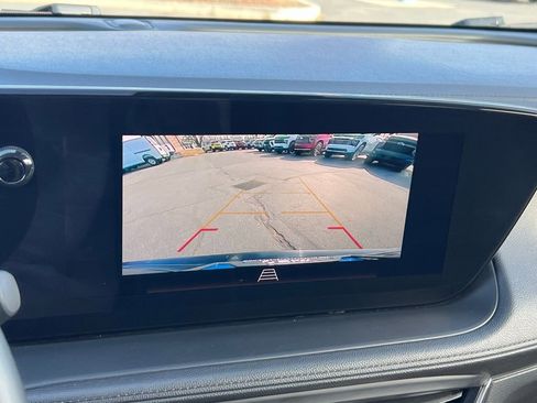 Certified 2024 Buick Encore GX Sport Touring image 38