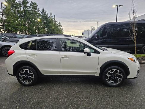 Used 2017 Subaru Crosstrek 2.0i Premium image 6