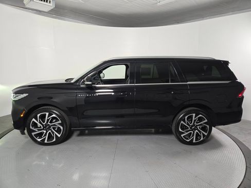 New 2027 Lincoln Navigator Black Label AWD/4WD image 8
