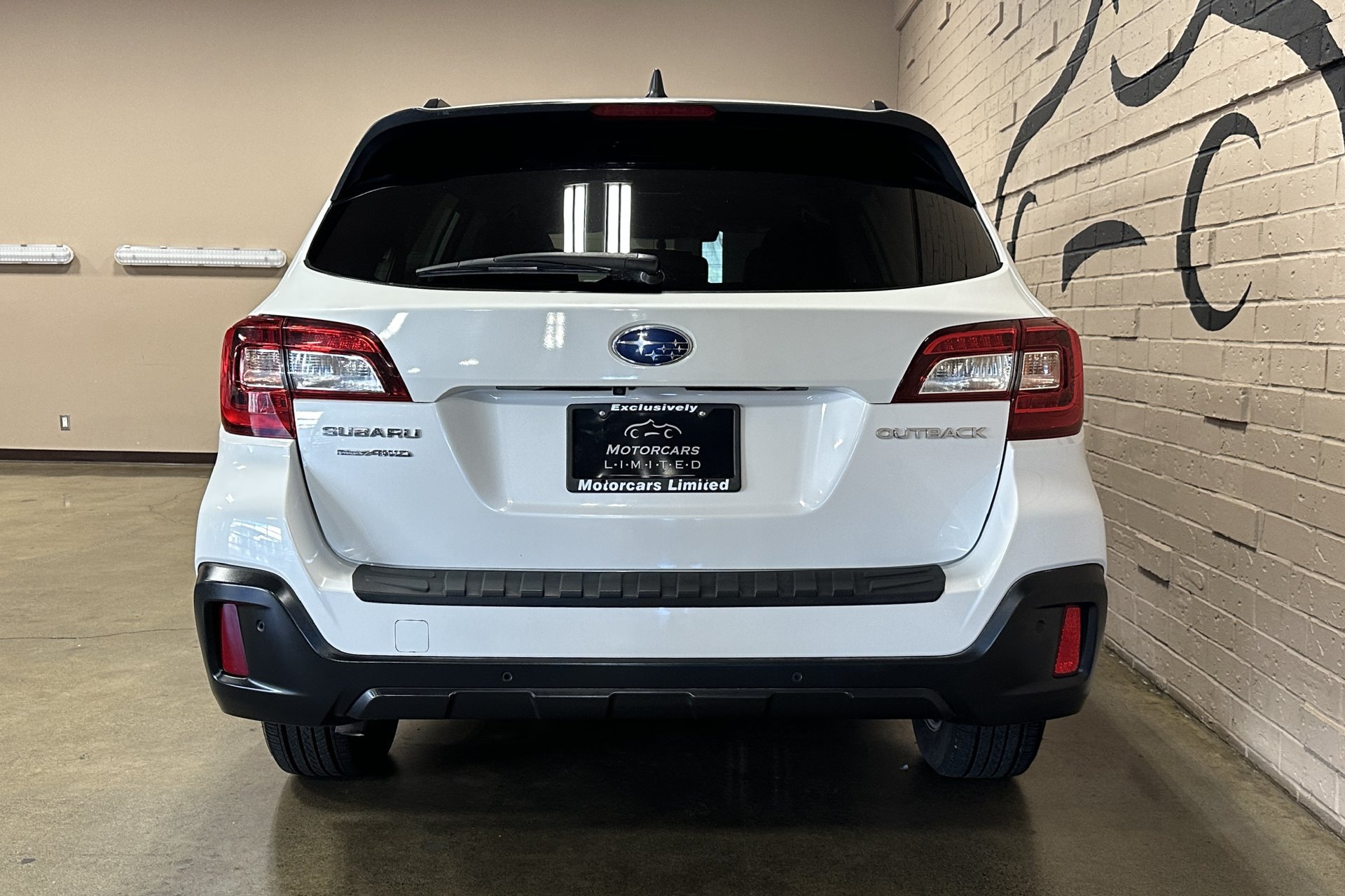 Used 2019 Subaru Outback 2.5i Touring AWD/4WD image 6