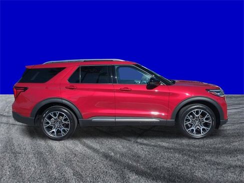 Certified 2025 Ford Explorer Platinum w/ Ultimate Package image 3