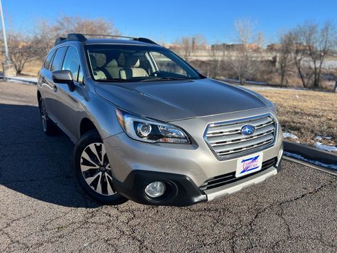 Used 2015 Subaru Outback 3.6R Limited image 1