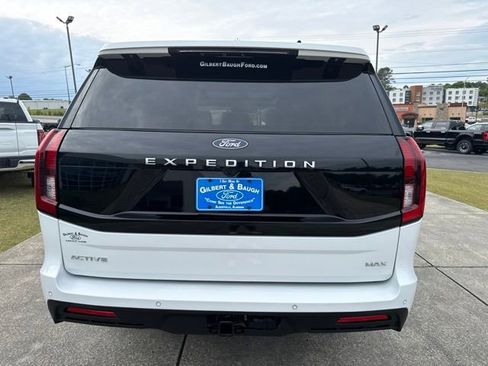Used 2025 Ford Expedition Max Active AWD/4WD image 6