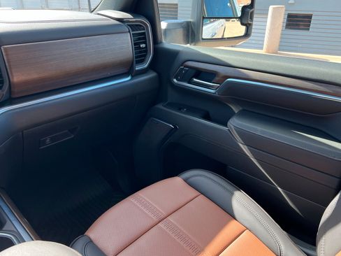 New 2026 Chevrolet Silverado 3500 High Country w/ High Country Premium Package AWD/4WD image 11