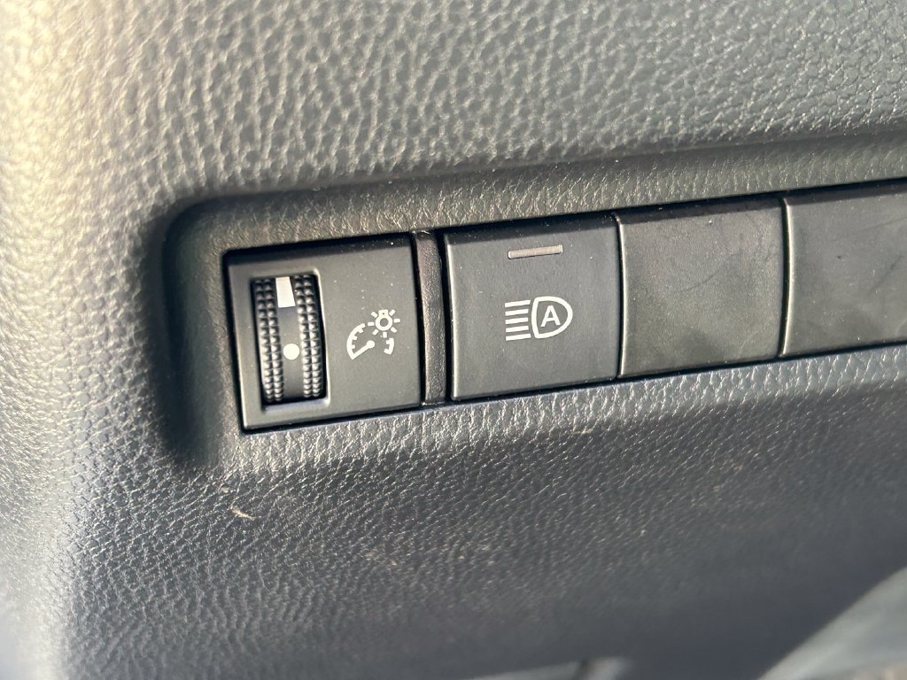 Certified 2021 Toyota RAV4 Limited AWD/4WD image 27