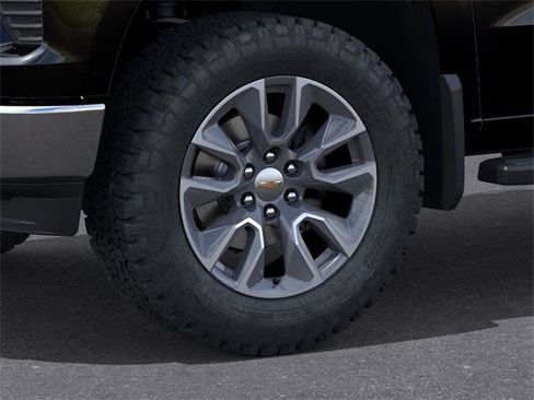 New 2026 Chevrolet Silverado 1500 LT w/ Z71 Off-Road Package image 9