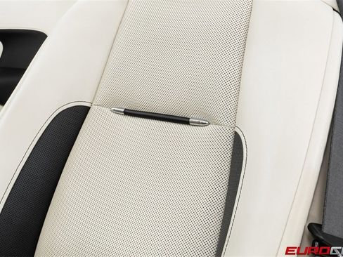 Used 2018 Rolls-Royce Dawn image 42