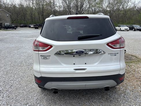 Used 2015 Ford Escape Titanium image 2