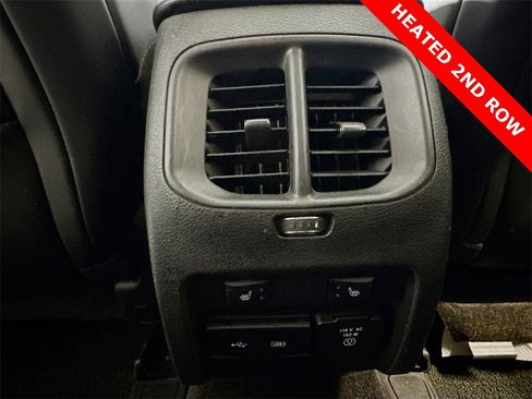 Used 2019 Jeep Cherokee Overland w/ Technology Group image 28