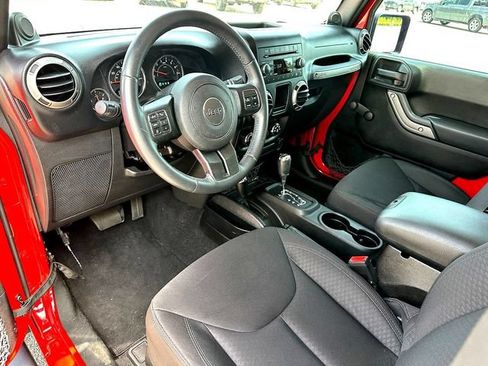 Used 2013 Jeep Wrangler Sport w/ Connectivity Group AWD/4WD image 10