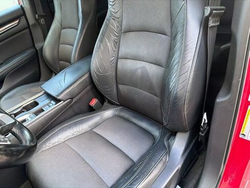 Used 2018 Honda Accord Sport image 6