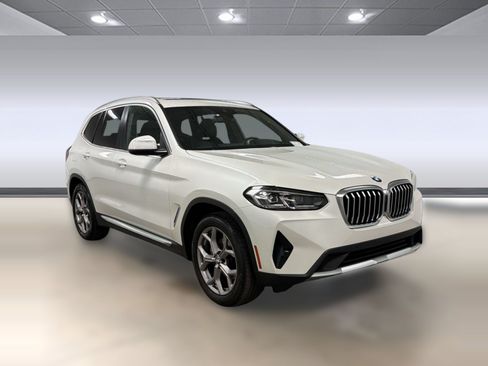 Used 2022 BMW X3 xDrive30i w/ Convenience Package AWD/4WD image 6
