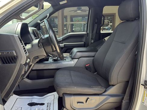 Used 2018 Ford F150 XLT w/ Equipment Group 302A Luxury AWD/4WD image 9