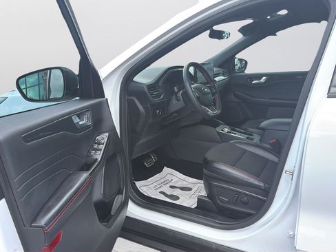 Used 2023 Ford Escape ST-Line w/ Tech Pack #1 FWD image 19