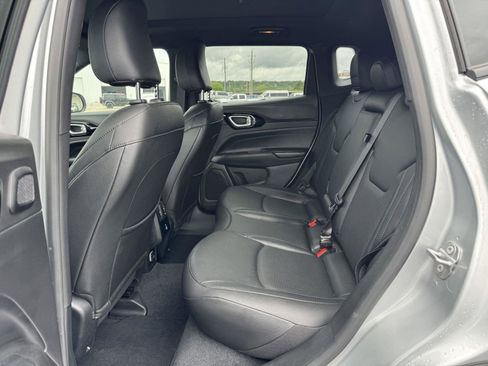 Used 2025 Jeep Compass Limited w/ High Altitude Package AWD/4WD image 34