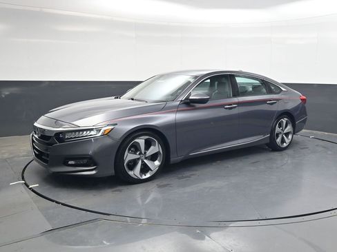 Used 2020 Honda Accord Touring image 8